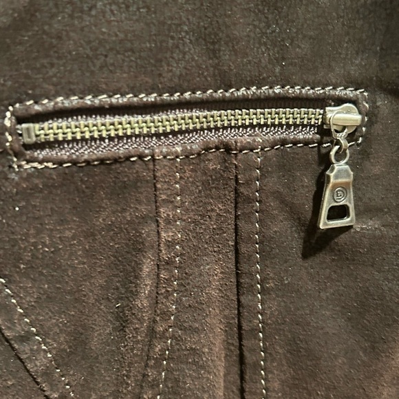 Danier brown leather jacket CDN 2XS  US size 6-8 - Picture 6 of 10